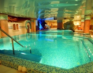 zwembad in het vital welness center van hotel eugenia victoria playa del inglés gran canaria